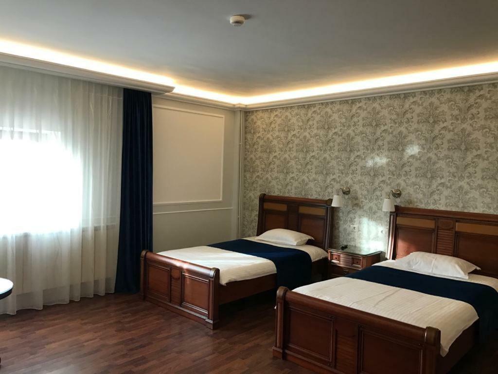 Pension Hanul Andritei Craiova Exterior photo
